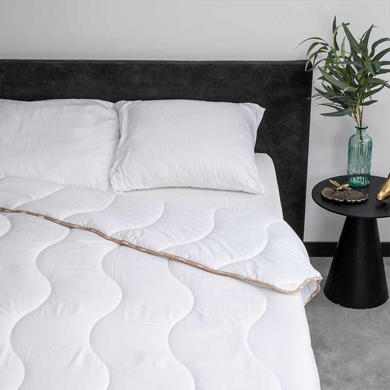 Dekbed Bamboe - 200x200 cm (Tweepersoons) - Fresh & Co - 300 gram - Dekbed-Discounter.nl aanbieding