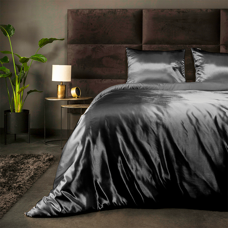 Dekbedovertrek Silk Satin - Tweepersoons (200x220 cm) - Antraciet Microvezel - Dessin: Effen - Fresh & Co - Dekbed-Discounter.nl aanbieding