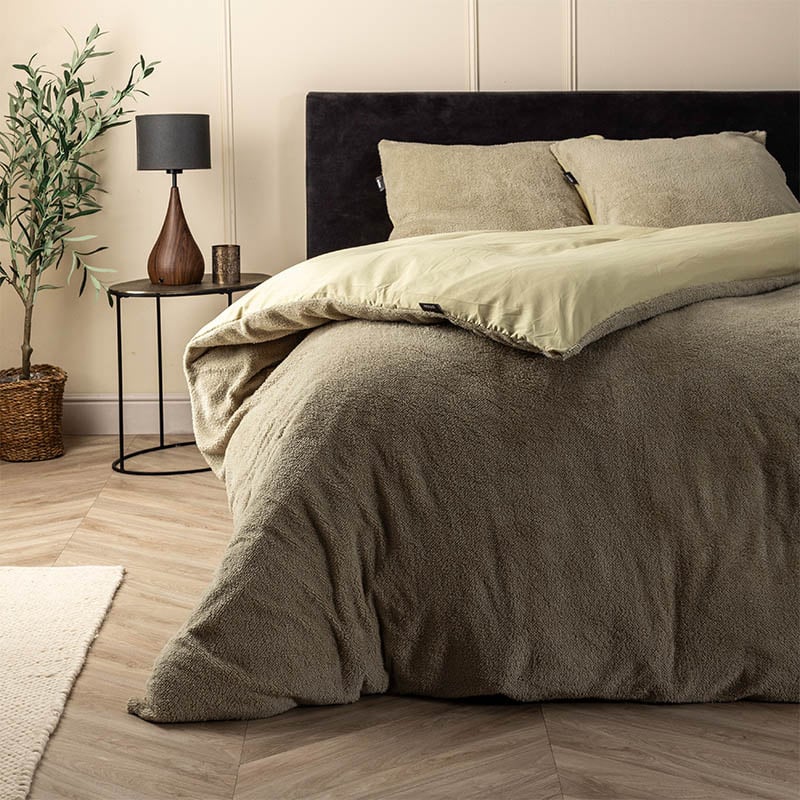 Dekbedovertrek Teddy - Lits-Jumeaux (240x220 cm) - Olijfgroen Microvezel - Dessin: Effen - Fresh & Co - Dekbed-Discounter.nl aanbieding